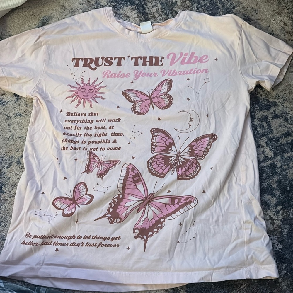 graphic t shirt